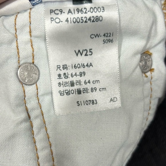 Levi’s 501 90’s women’s jeans denim shorts - Picture 7 of 8